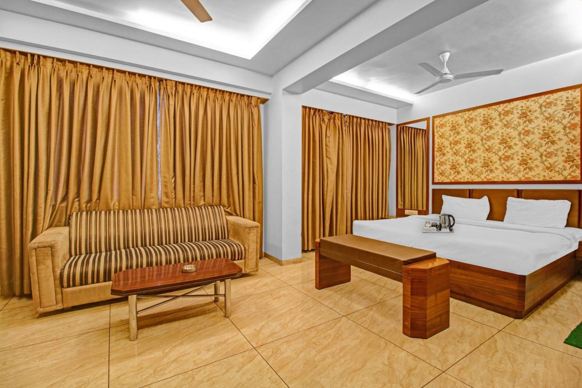فندق Collection O Surya بوبال المظهر الخارجي الصورة